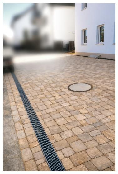 Einfahrt, Parkplatz mit Betonpflaster in Stuttgart