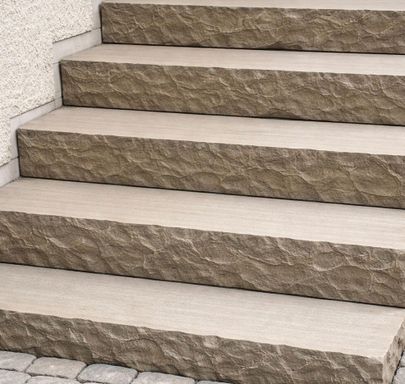 Natursteintreppe am Hauseingang in Nürtingen