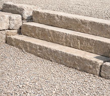 Natursteintreppe im Außenbereich in Hülben, nähe Nürtingen